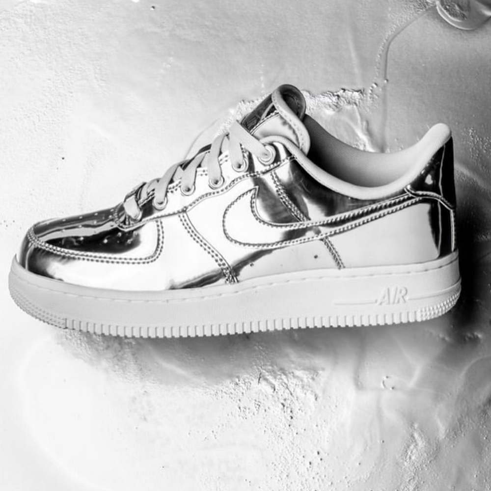 NWT Nike Air Force 1 liquid metal - Picture 4 of 8